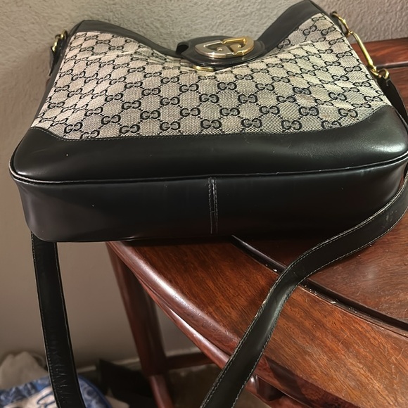 Gucci Monogram and Leather Shoulder Bag - Picture 6 of 8